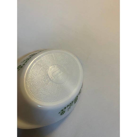 MILK Glass Baking Dish Green Daisy Pattern by Glasbake - Picture 3 of 7